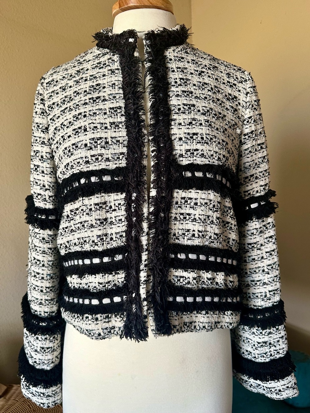 ALEXIS White Black Boucle Fringe Tweed Blazer Women's M Jacket